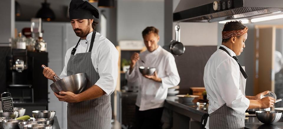 Como fazer a manutenção dos equipamentos de um restaurante?