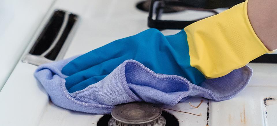 Como tirar gordura de fogão: 3 dicas para facilitar sua vida!